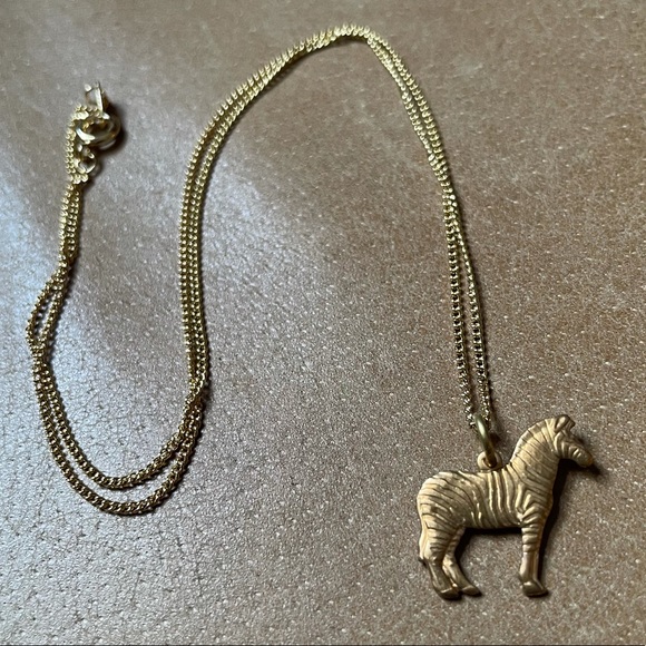 🦓 Zebra charm pendant necklace - Picture 1 of 7